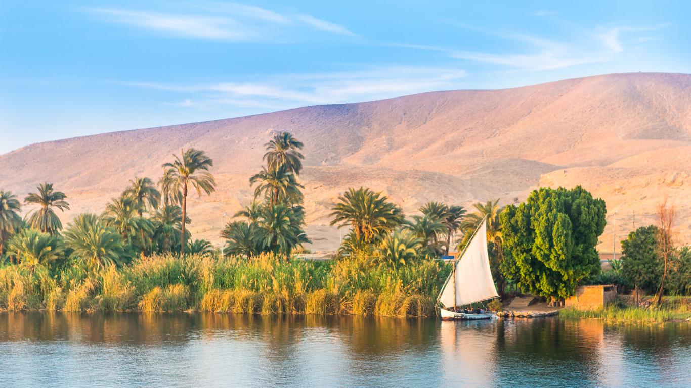 Day 8: Sailing to Edfu